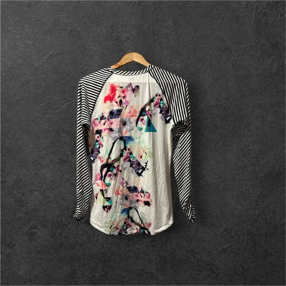 Calia by Carrie Underwood Long Sleeve Rash Guard in Floral Geo L NWOT - Picture 5 of 7